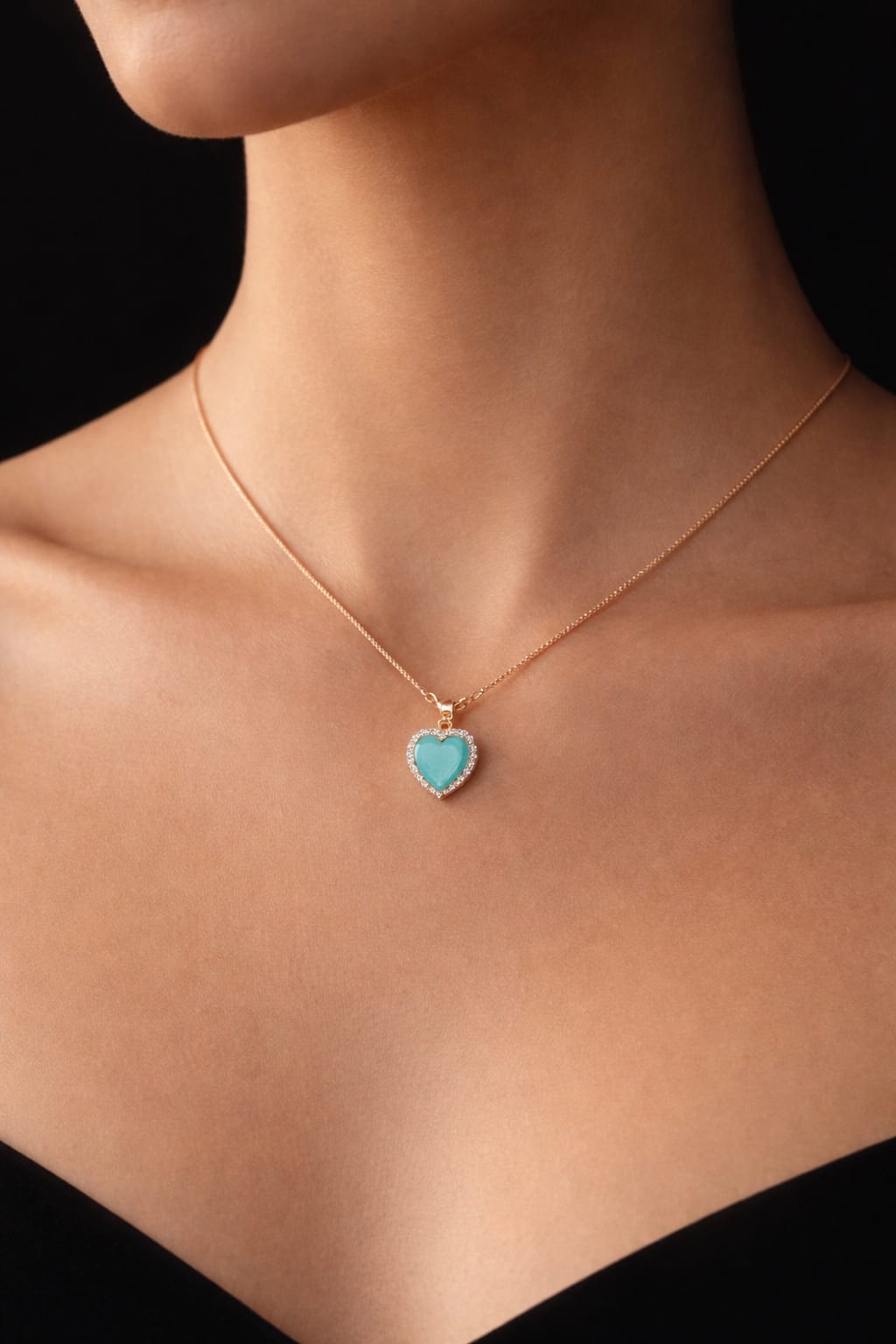 Luxury Gold Heart Pendant Necklace with Turquoise Stone