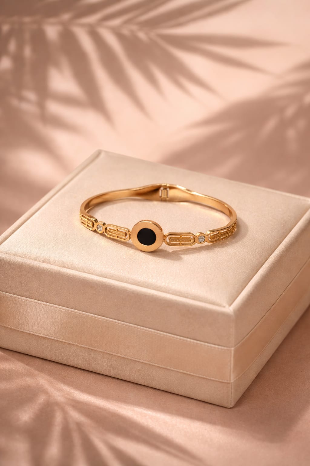 Luxury Black Onyx Gold Bangle Bracelet